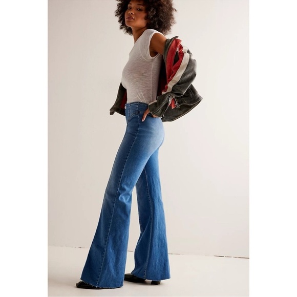 Free People CRVY Wild Honey Flare Jeans High Rise Medium Wash Blue 25 - Picture 7 of 9